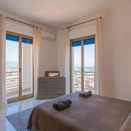 Belvedere Dell Etna - Ampio Con Vista Mare E Taormina Lägenhet